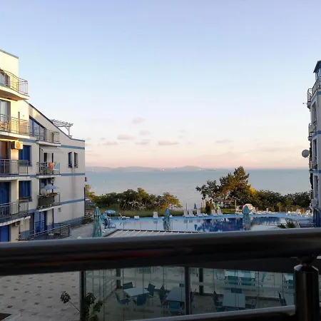 Private With Sea View In Blue Bay Pallace