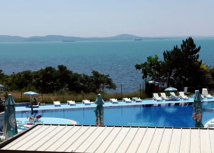 Private With Sea View In Blue Bay Pallace